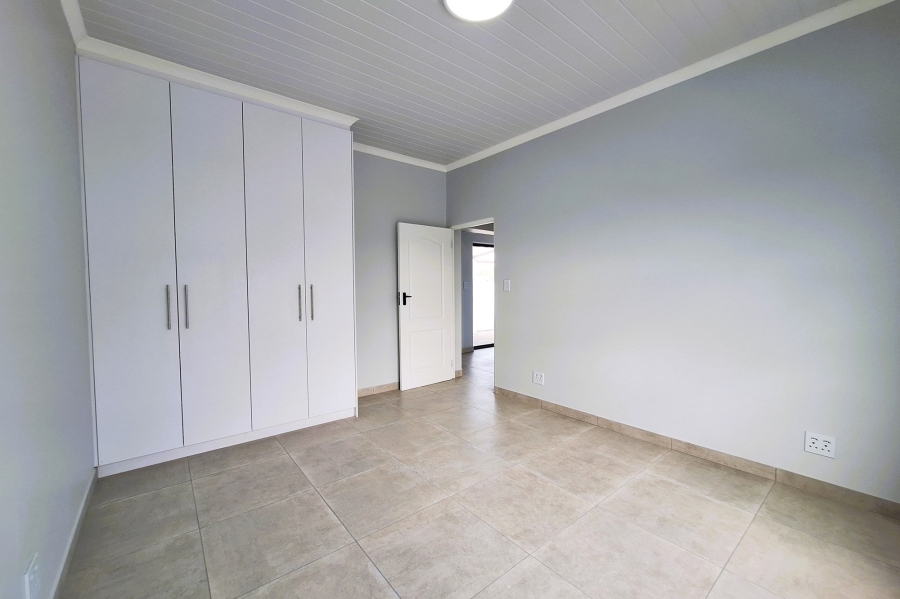 4 Bedroom Property for Sale in Da Gama Bay Western Cape